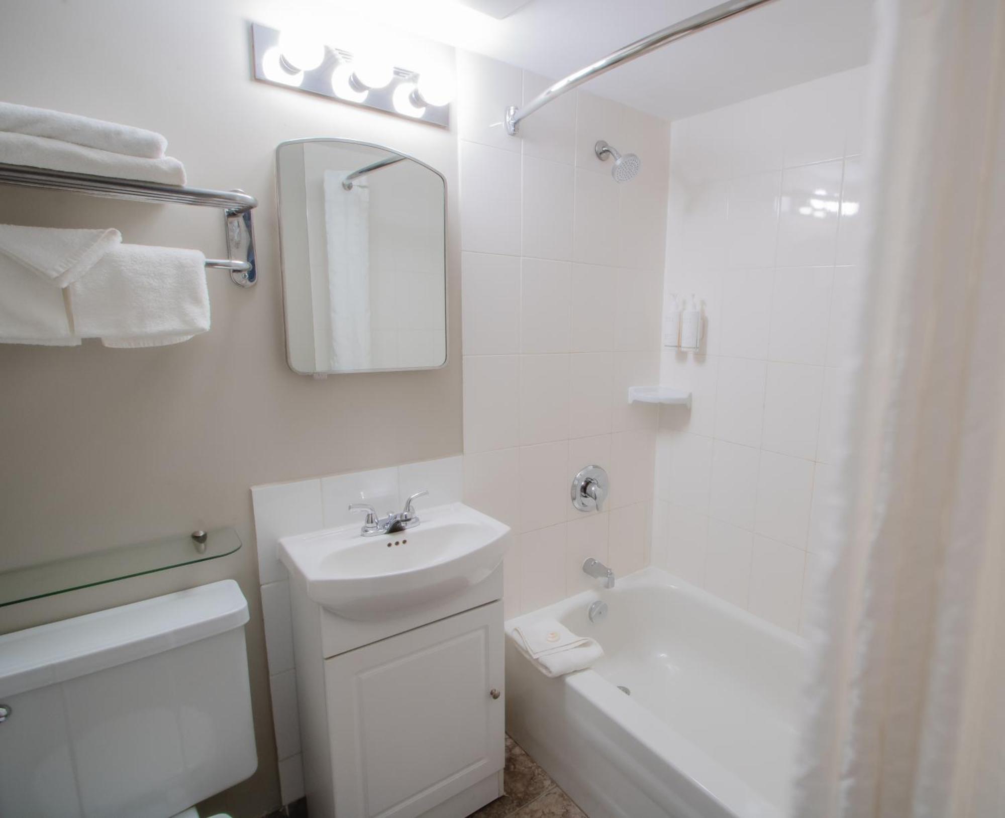 Scott'S Inn & Suites Kamloops Ngoại thất bức ảnh